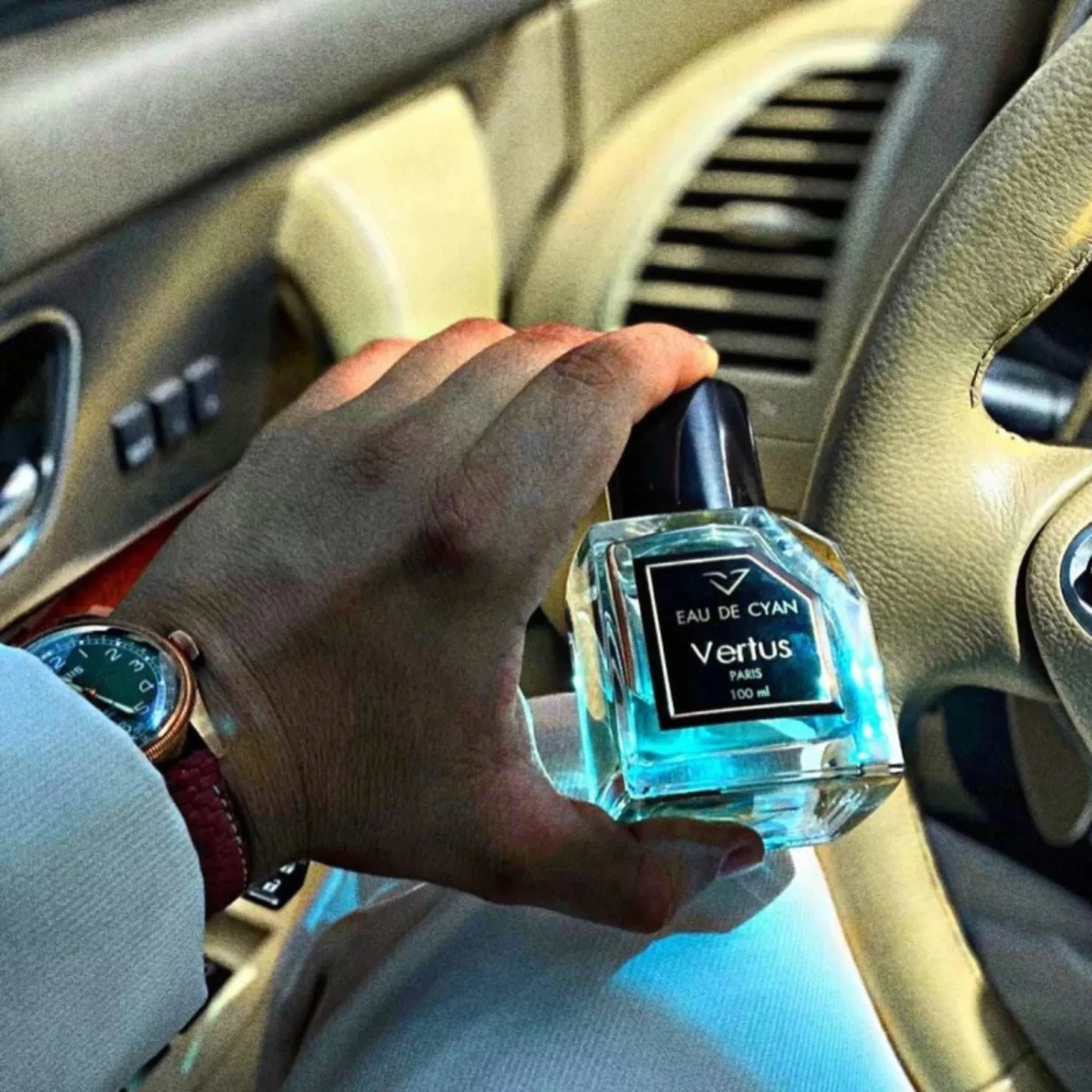 Eau De Cyan